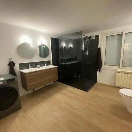 וילה De Charme Avec Piscine Jardin Raphael *