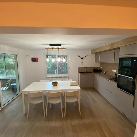 וילה De Charme Avec Piscine Jardin Raphael *
