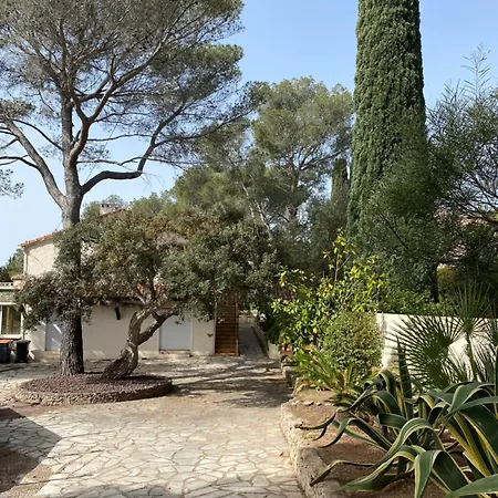 וילה De Charme Avec Piscine Jardin Raphael *