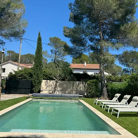 וילה De Charme Avec Piscine Jardin Raphael *