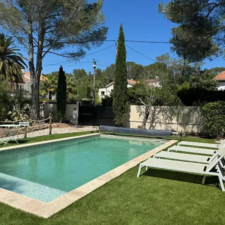 וילה De Charme Avec Piscine Jardin Raphael